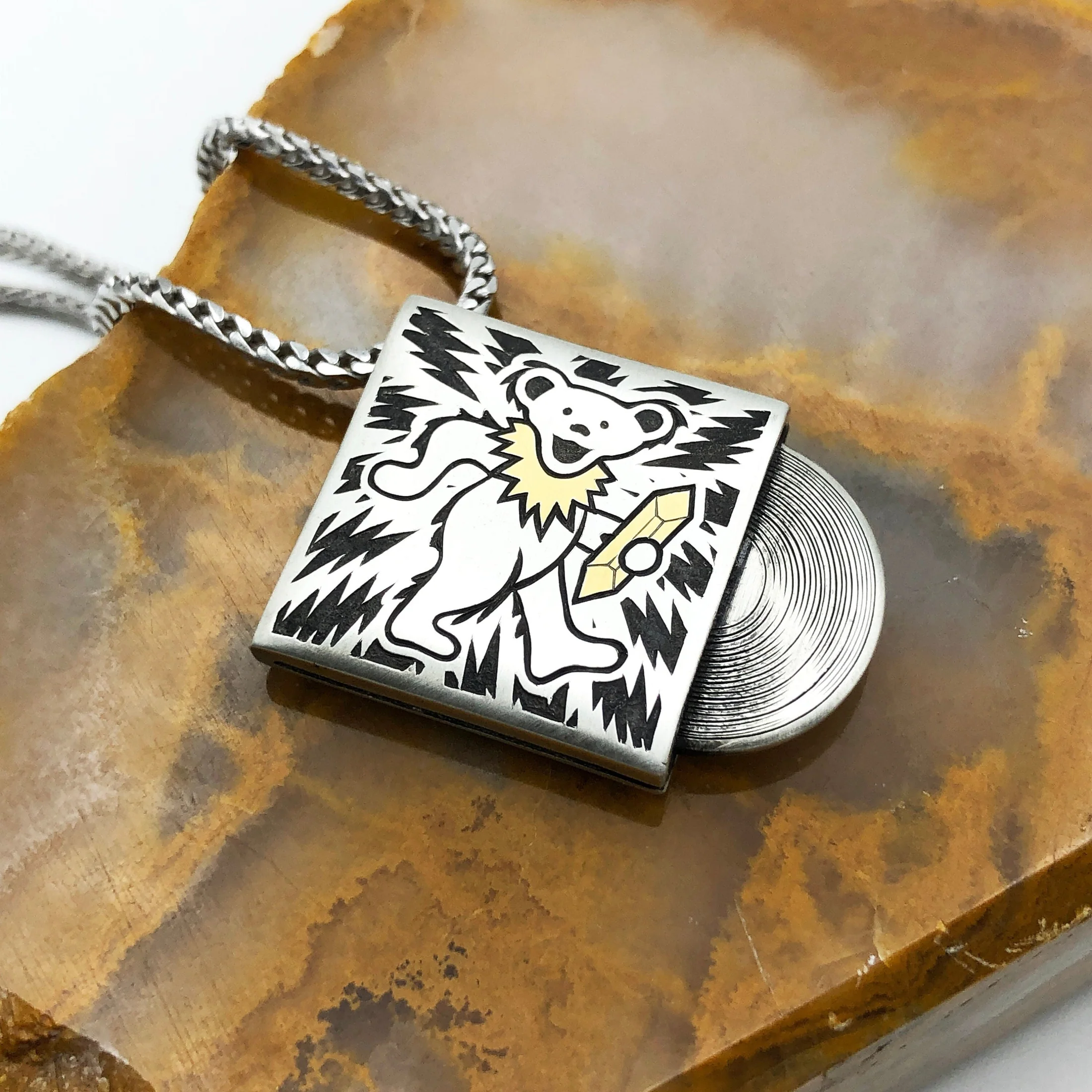 GD Dancing Bear Hand Engraved Record